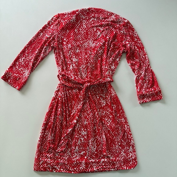 Diane Von Furstenberg-Wrap Dress-Serpent-Simple Tango Red-White-Classic-Size 8 - Picture 13 of 15